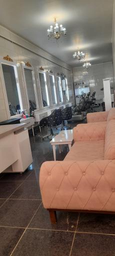 عکس سالن زیبایی لیلا عباسیان