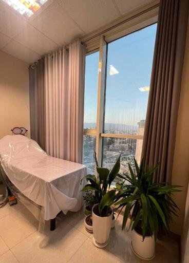 عکس مرکز لیزر لوتوس