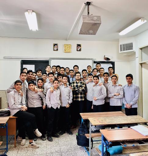 عکس دبیرستان امام رضا (ع) واحد 9