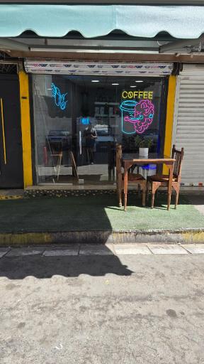 عکس کافه کافینیتی