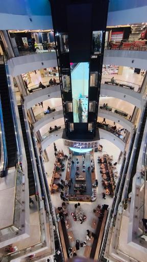 عکس آرش مال