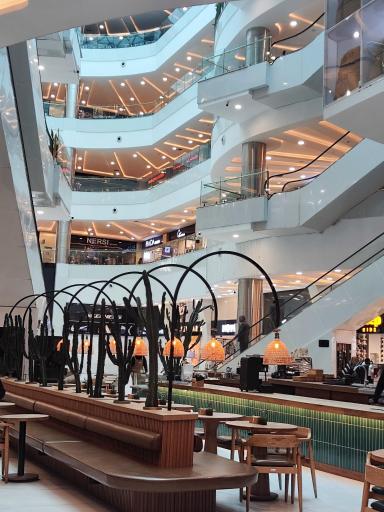 عکس آرش مال