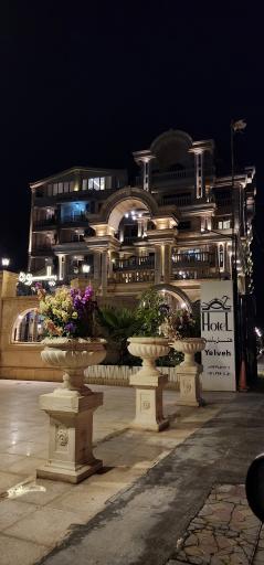 عکس هتل یلوه 