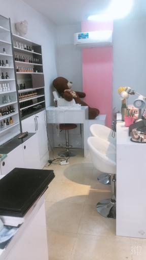 عکس سالن زیبایی و آرایشگاه زنانه نیلای