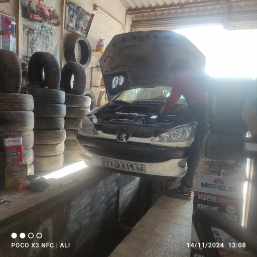 عکس تعویض روغن و آپاراتی رستمیان