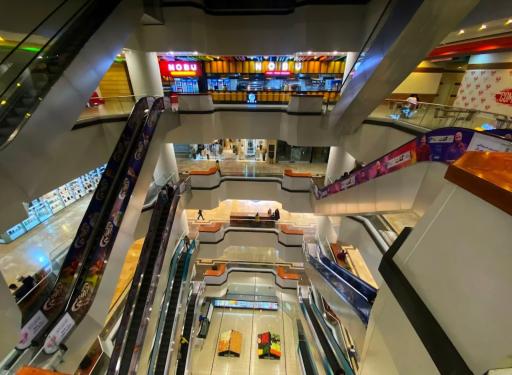 عکس لوتوس مال