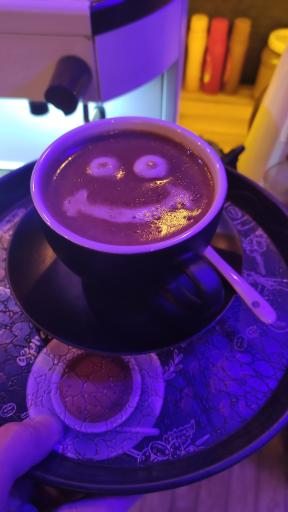 عکس کافه فست فود سفره سبز