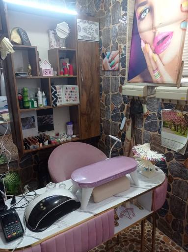 عکس خدمات ناخن شقایق