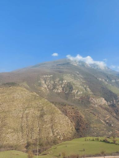 عکس چشمه سرد شاهین