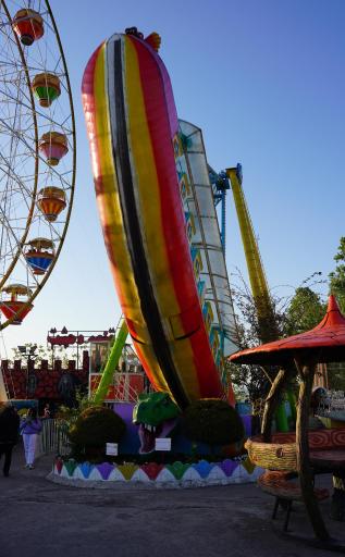 عکس شهربازی بام سبز لاهیجان