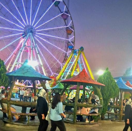 عکس شهربازی بام سبز لاهیجان