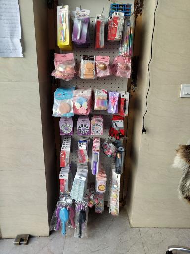 عکس لوازم آرایشی ملکه