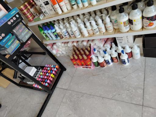 عکس لوازم آرایشی ملکه