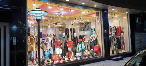 عکس فروشگاه آذر لوکس