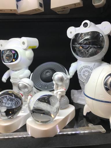 عکس فروشگاه اسباب بازی بومرنگ