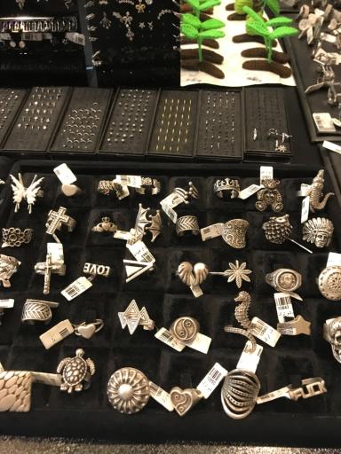 عکس فروشگاه اسباب بازی بومرنگ