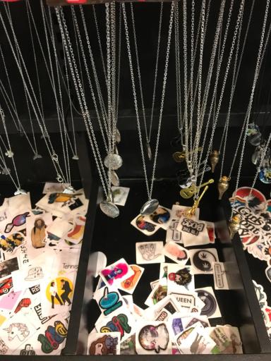 عکس فروشگاه اسباب بازی بومرنگ