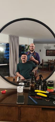 عکس آرایشگاه مردانه هوکاتس