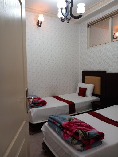 عکس هتل قدسیان