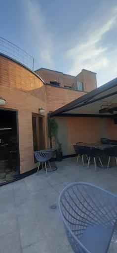 عکس کافه نیچه