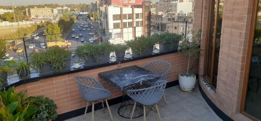 عکس کافه نیچه