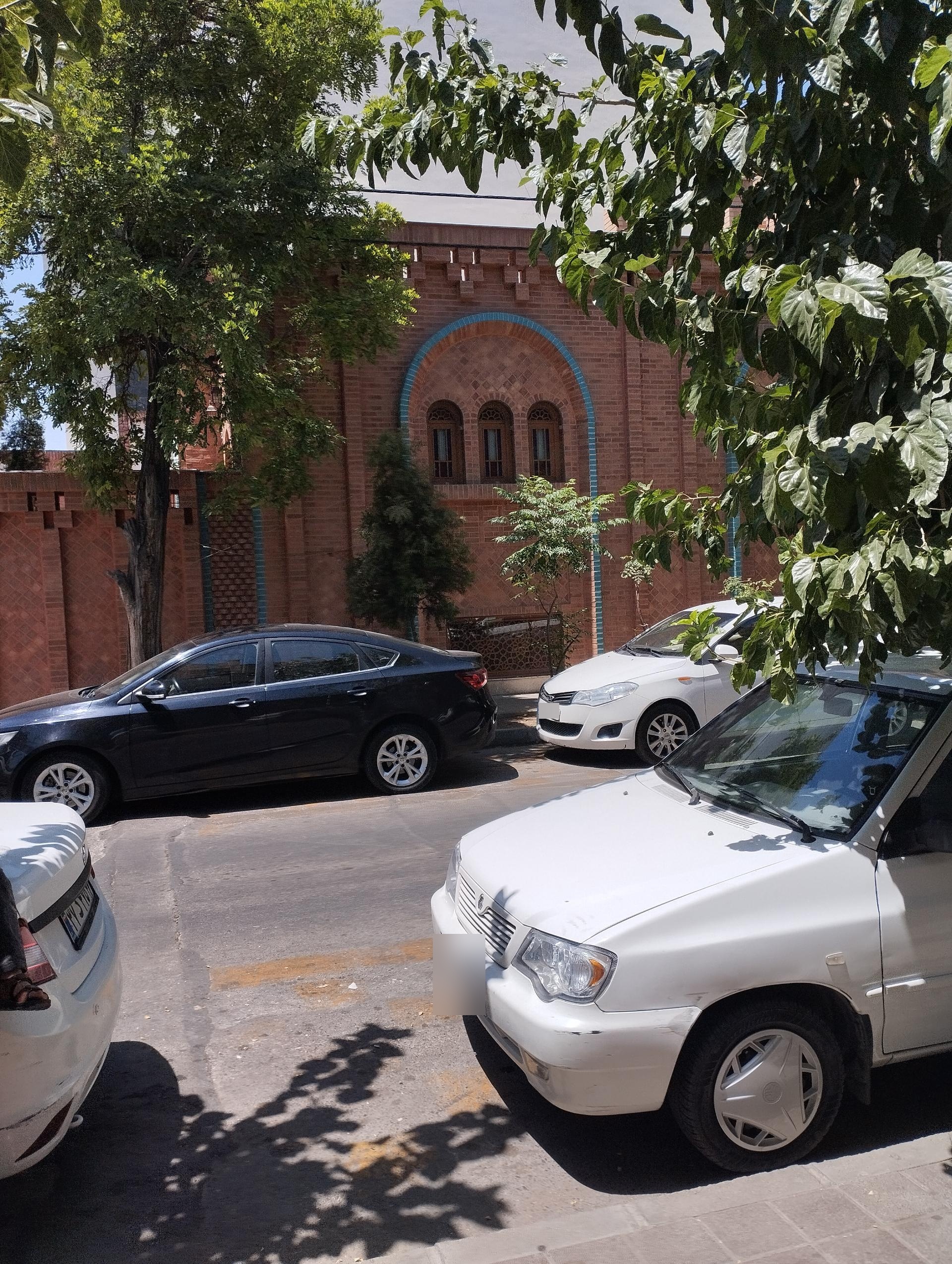 عکس بنیاد نیکوکاری حرکت انسانی