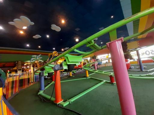 عکس شهربازی رنگین کمان