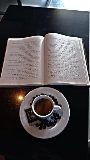 عکس ساندویچ فلافلی ایستگاه 7