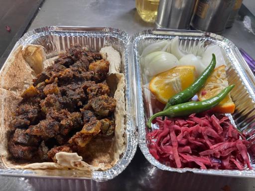 عکس ساندویچ فلافلی ایستگاه 7