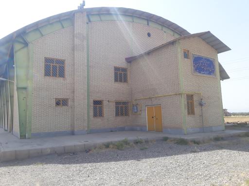 عکس سالن ورزشی شهداء