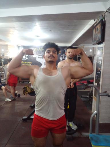 عکس آکادمی بدنسازی مبارز