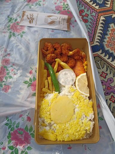 عکس رستوران و بیرون بر ته دیگ