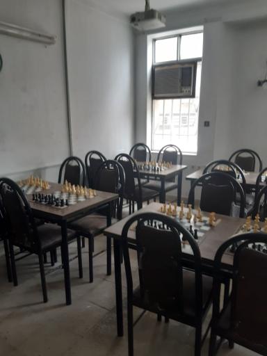 عکس باشگاه شطرنج نوین