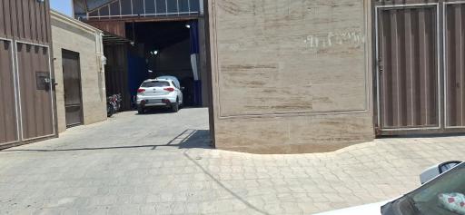 عکس مکانیکی مهندس یوسفی