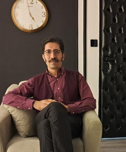 عکس دکتر کورش محمدی روانشناس