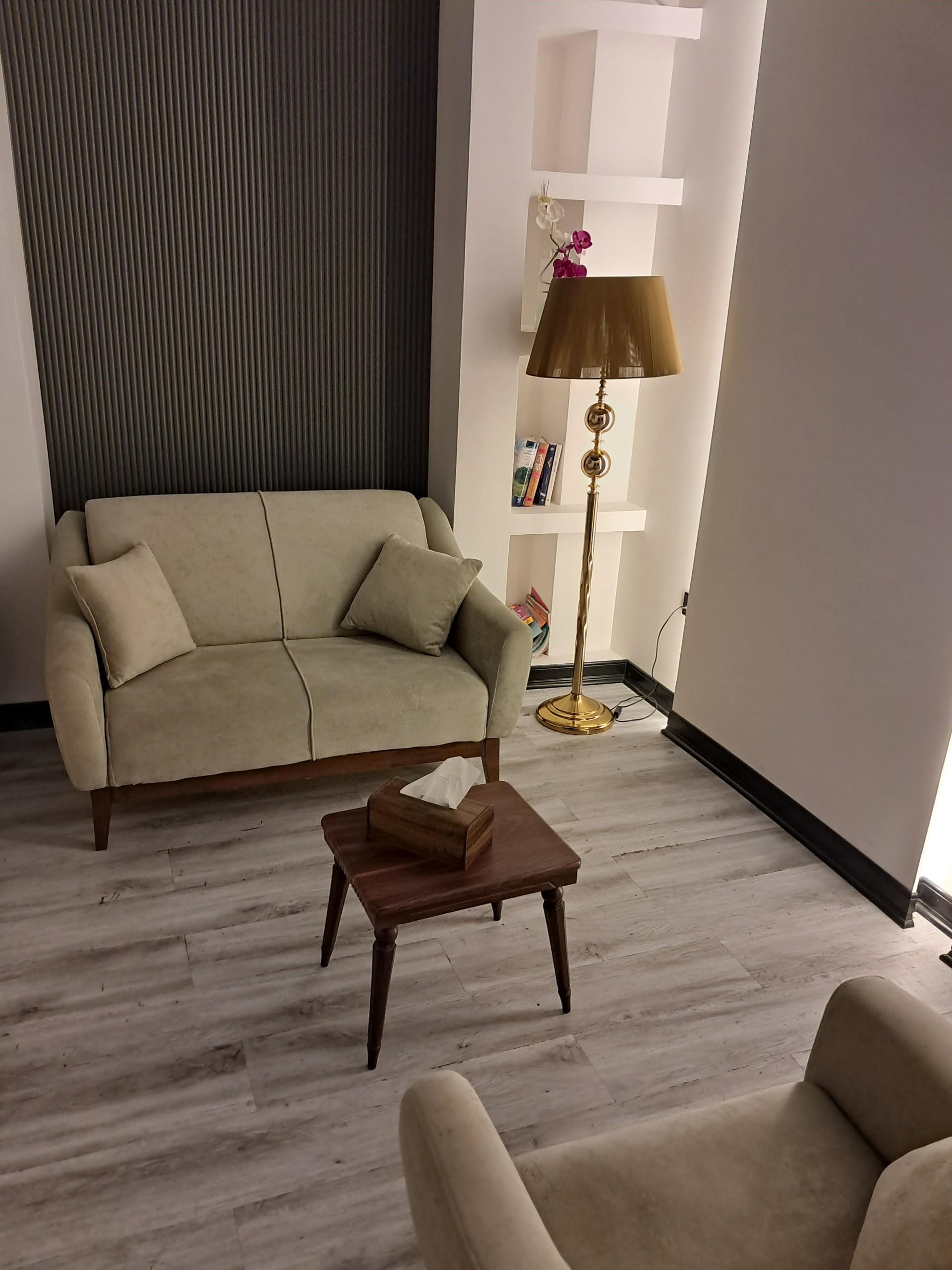 عکس دکتر کورش محمدی روانشناس