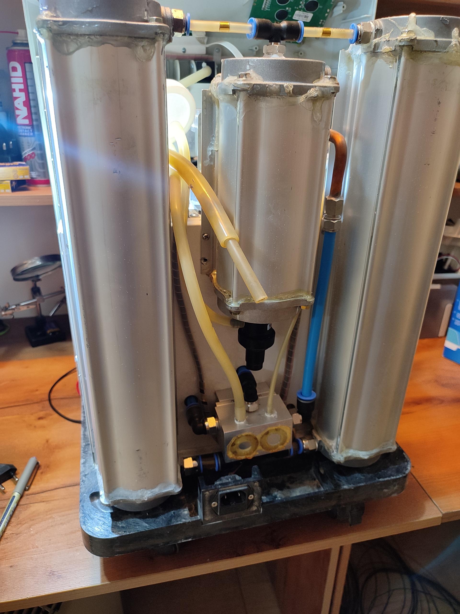 عکس تعمیر تجهیزات پزشکی و زیبایی و آزمایشگاهی نوین مرهم