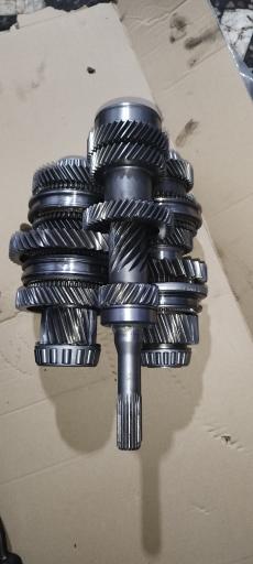 عکس تعمییرگاه فوق تخصصی خودروهای چینی