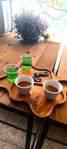 عکس کافه هیچ