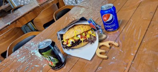 کافه فست فود ۲۲