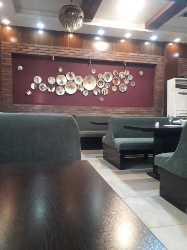 عکس رستوران امیر درباری