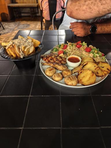 عکس رام بیسترو