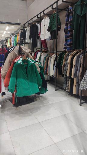 عکس بازار بزرگ پوشاک لمیس