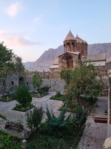 عکس کلیسای سنت استپانوس مقدس