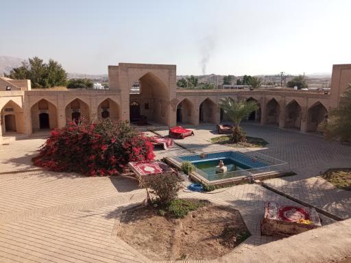 عکس کاروانسرا قلعه مدرسه (خیرآباد)