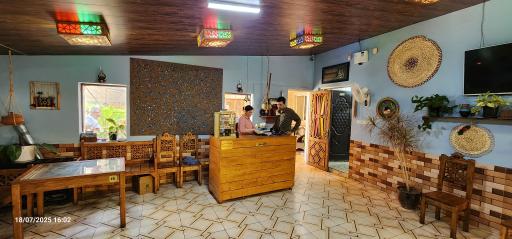 عکس رستوران محلی چیچیلاس