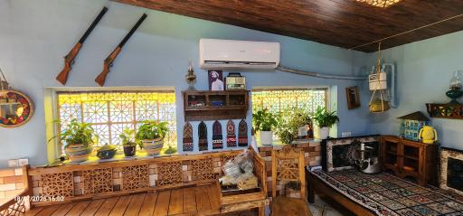 عکس رستوران محلی چیچیلاس