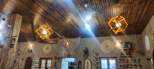 عکس رستوران محلی چیچیلاس