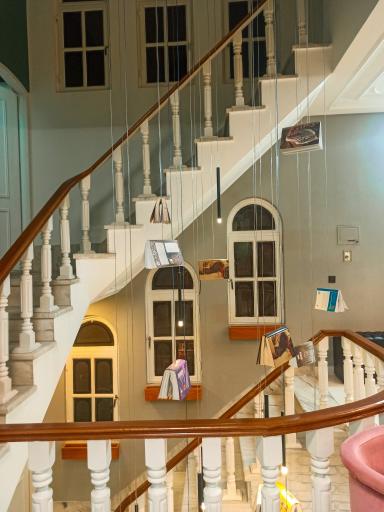 عکس کتاب اردیبهشت