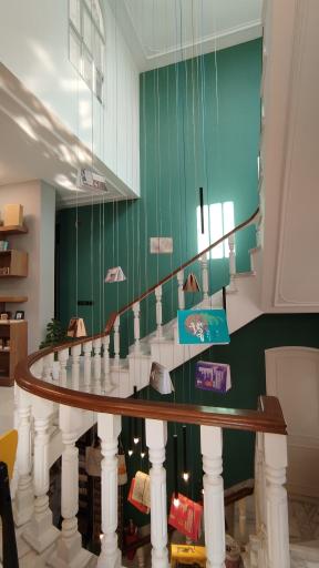 عکس کتاب اردیبهشت